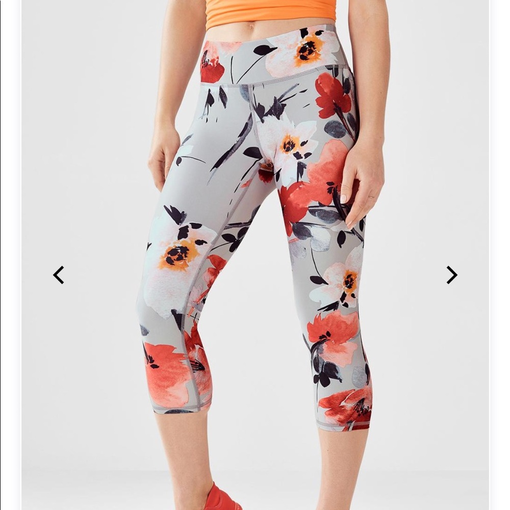 Fabletics Powerlite Salar Crop, M